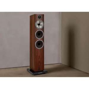 Bowers & Wilkins 704 S3 Bowers & Wilkins 704 S3
