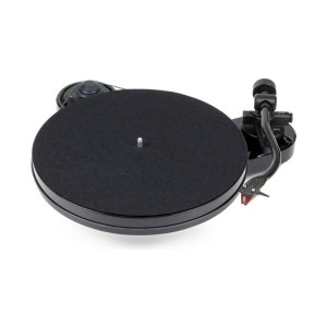 Pro-Ject RPM 1 Carbon Pro-Ject RPM 1 Carbon