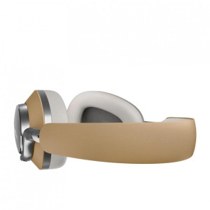 Bowers & Wilkins PX8